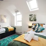St Marks Place By N And N Stays Ltd Great Location, Perfect For Contractors & Workers, Free On-Street Parking